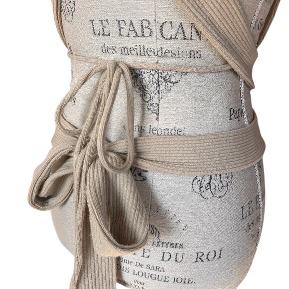 Beige Botany adjustable wrap crop top. Many ways to wear, size S/M - Picture 6 of 8